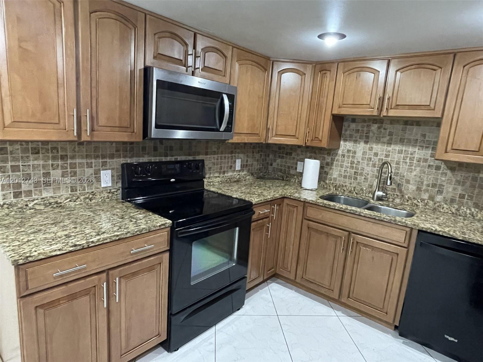 491 Racquet Club Road, Unit 303 Weston, FL 33326 - Photo 6 of 47
