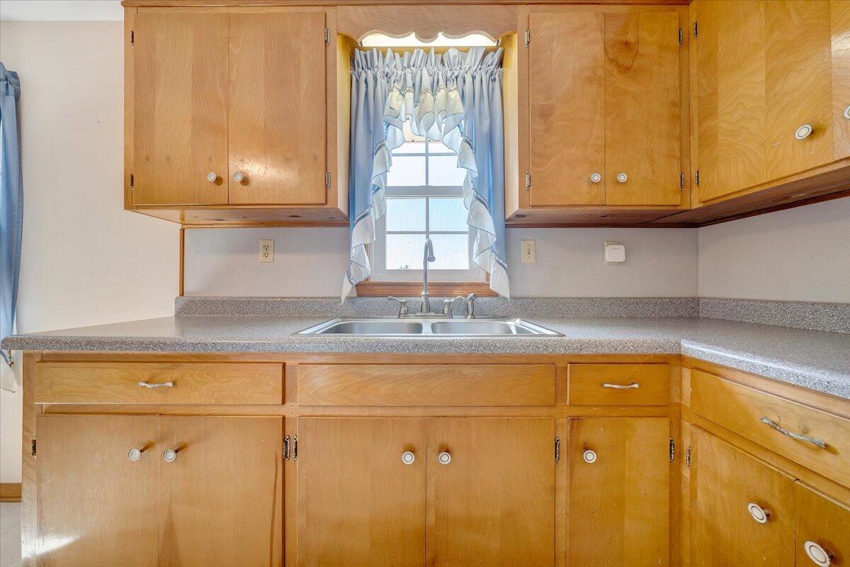 1142 Nemmo Road Vinton, VA 24179 - Photo 11 of 35 11-MIB00791