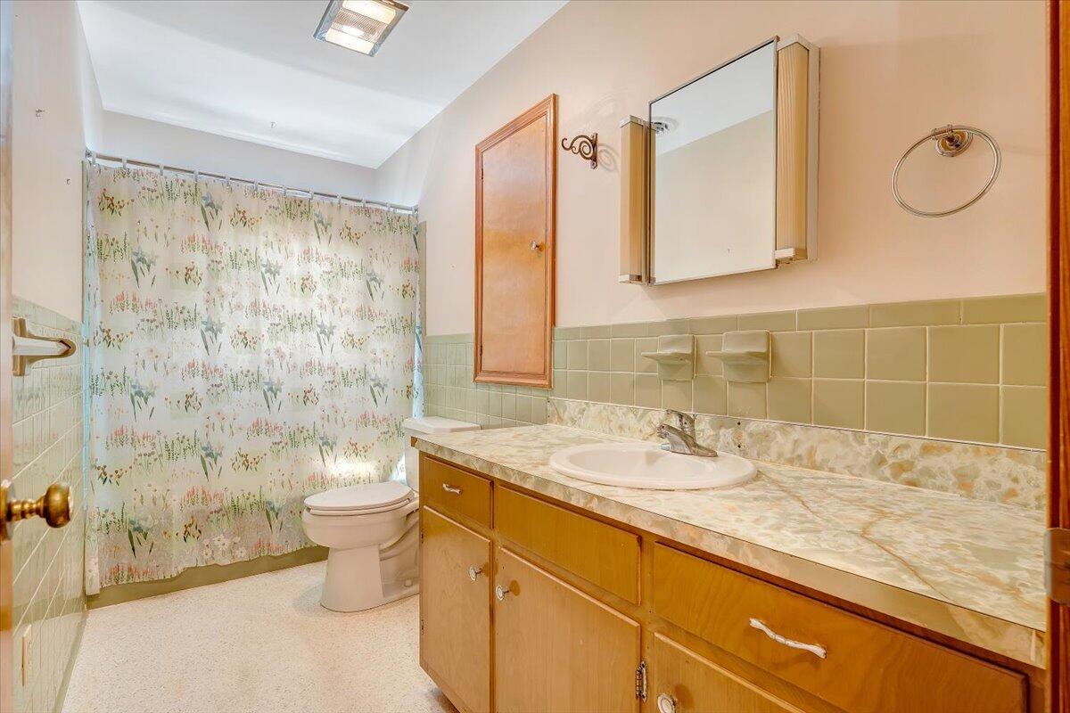 1142 Nemmo Road Vinton, VA 24179 - Photo 16 of 35 16-MIB00806
