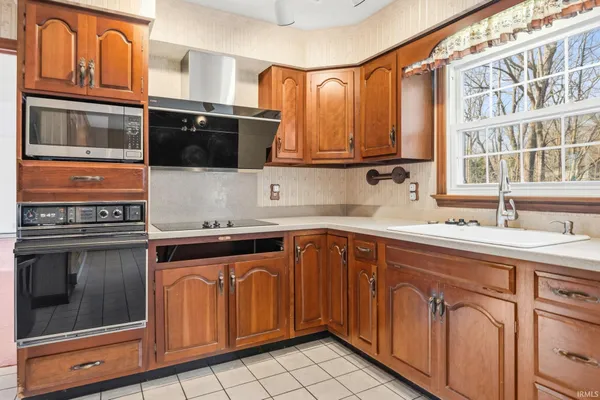 $428,000 | 107 Valleyview Court, West Lafayette, IN 47906