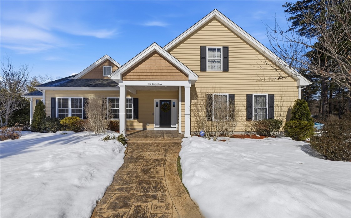 163 Hanton Road North Smithfield, RI 02896 - Photo 3 of 33 Gallery Image 3