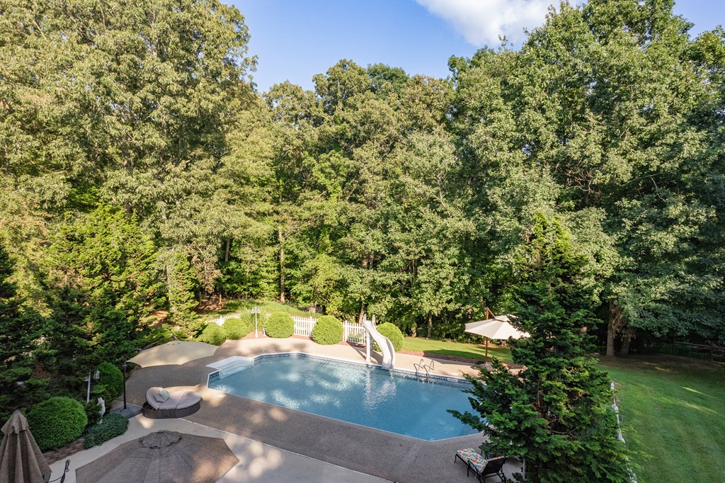 270 Stone Lane Blue Ridge, GA 30513 - Photo 5 of 76