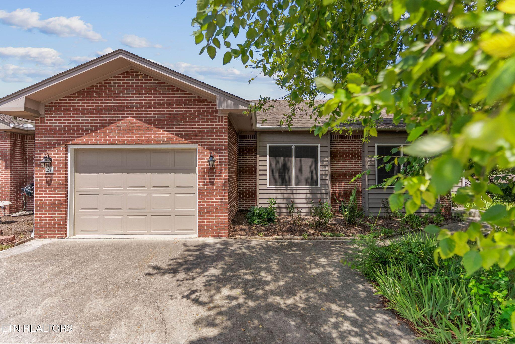 21 Rivers Court Oak Ridge, TN 37830 - Photo 4 of 35 21 Rivers Ct-3