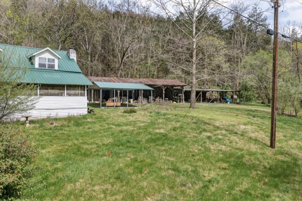 416 Hix Hollow Road Gainesboro, TN 38562 - Photo 4 of 10