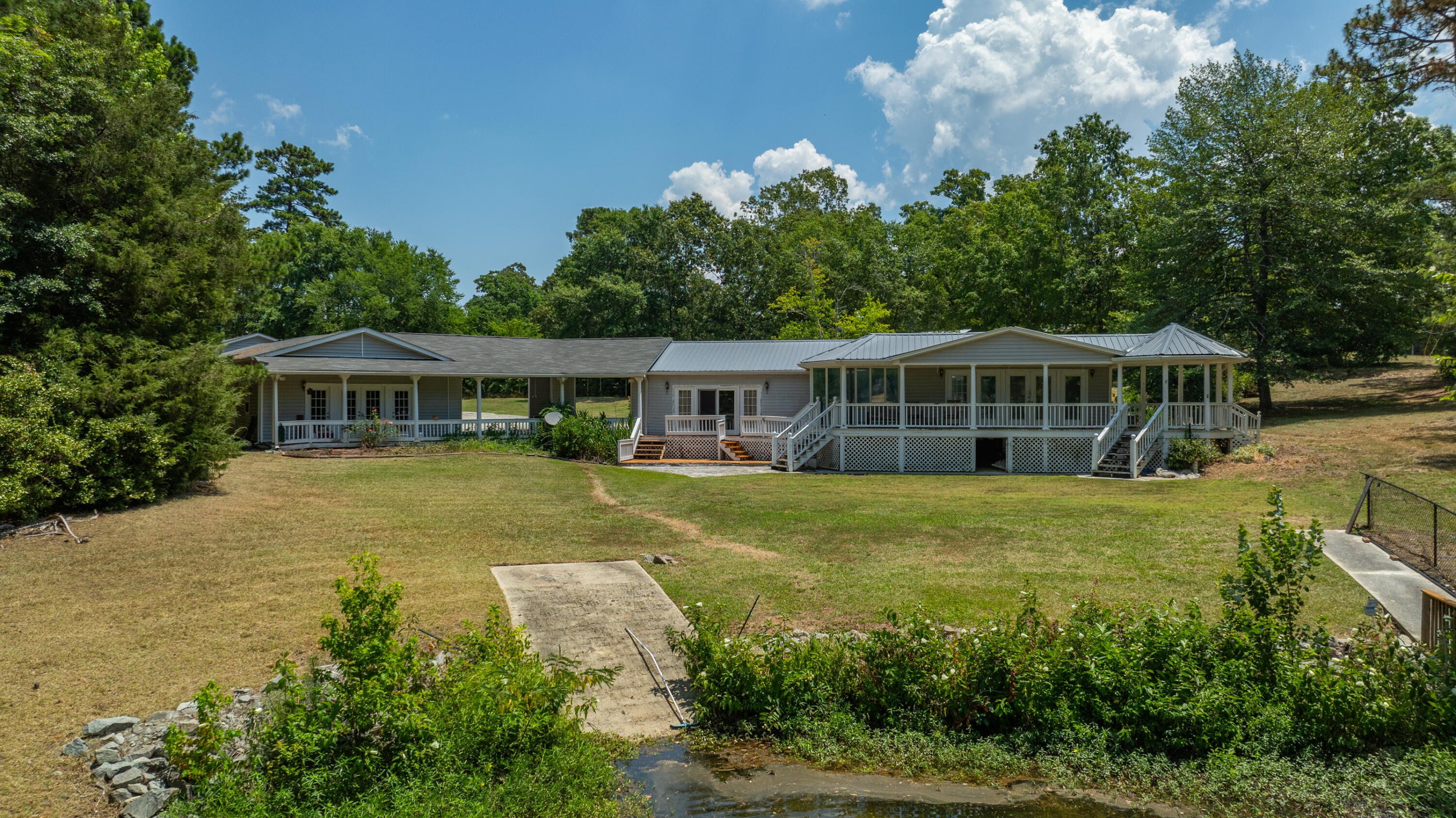 520 South Point Drive Gilbert, SC 29054 - Photo 32 of 118