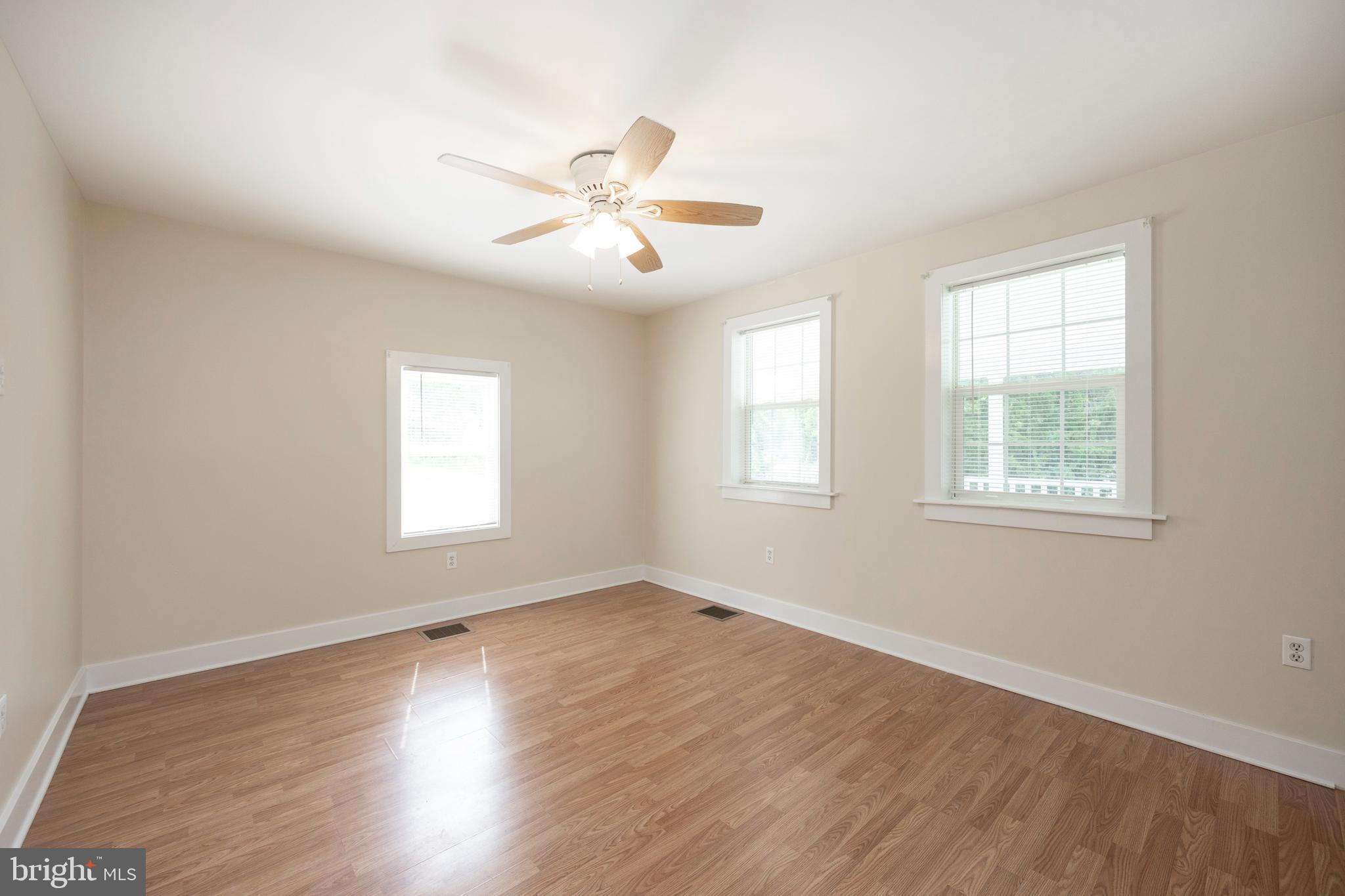 102 Chapel Road Boyertown, PA 19512 - Photo 8 of 24 Gallery Image 8