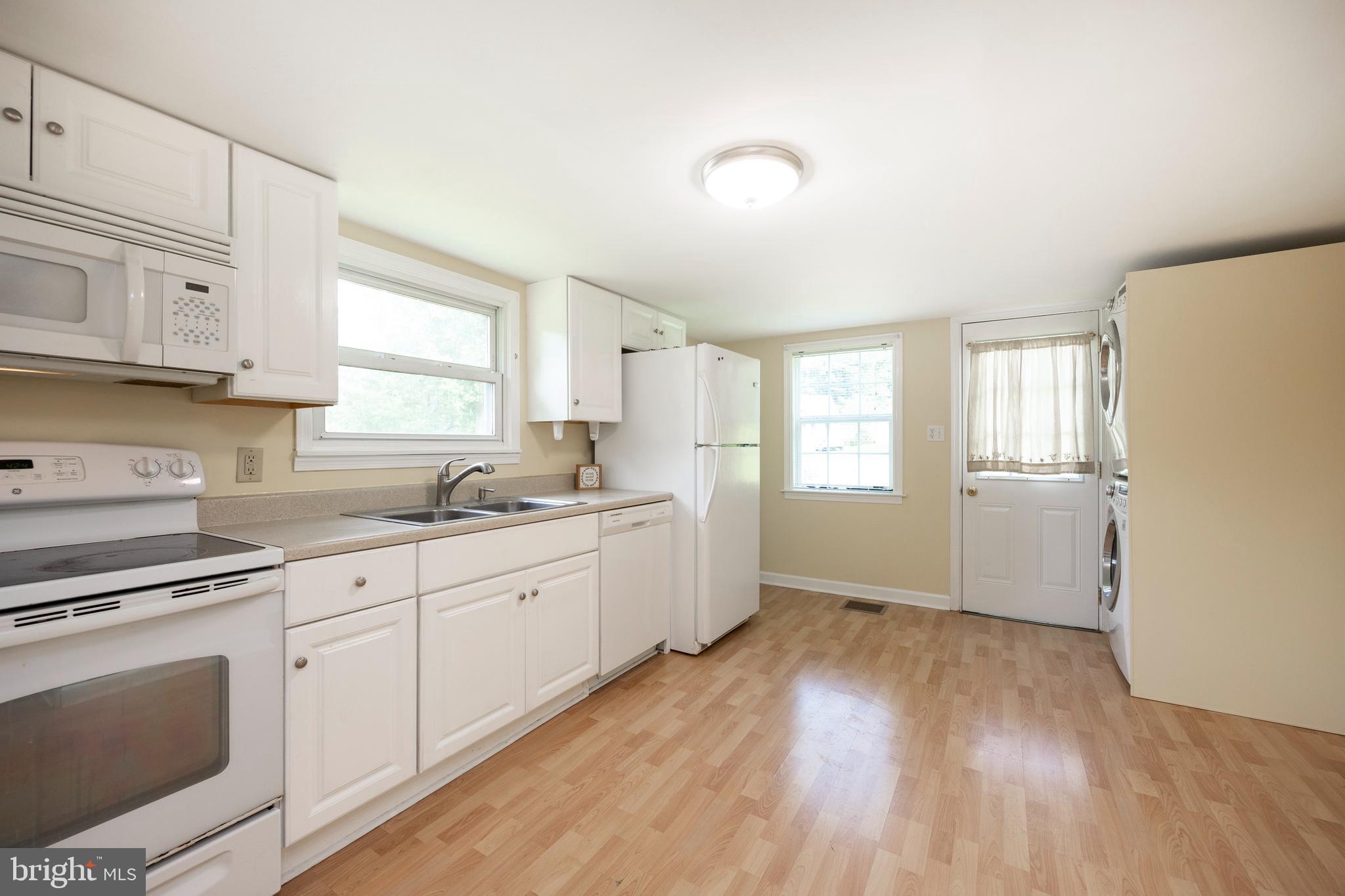 102 Chapel Road Boyertown, PA 19512 - Photo 9 of 24 Gallery Image 9