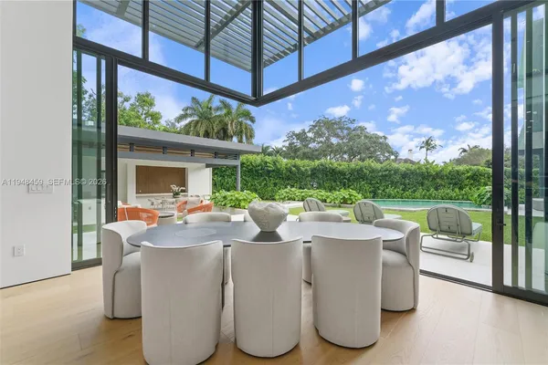 $8,900,000 | 5845 Southwest 130th Terrace, Pinecrest, FL 33156