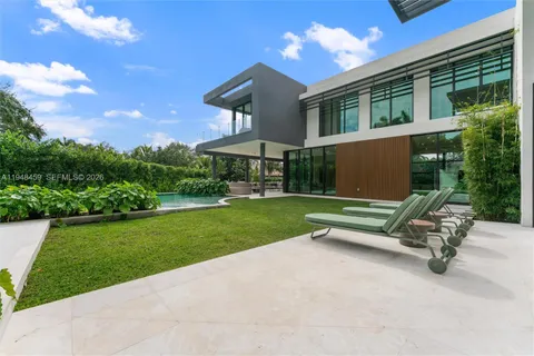 $9,800,000 | 5845 Southwest 130th Terrace, Pinecrest, FL 33156