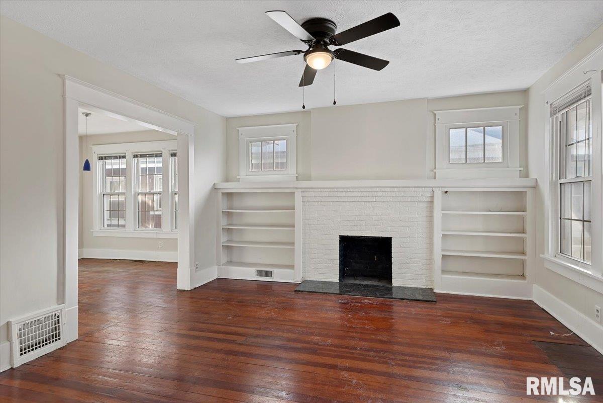 2036 South 4th Street Springfield, IL 62703 - Photo 2 of 26