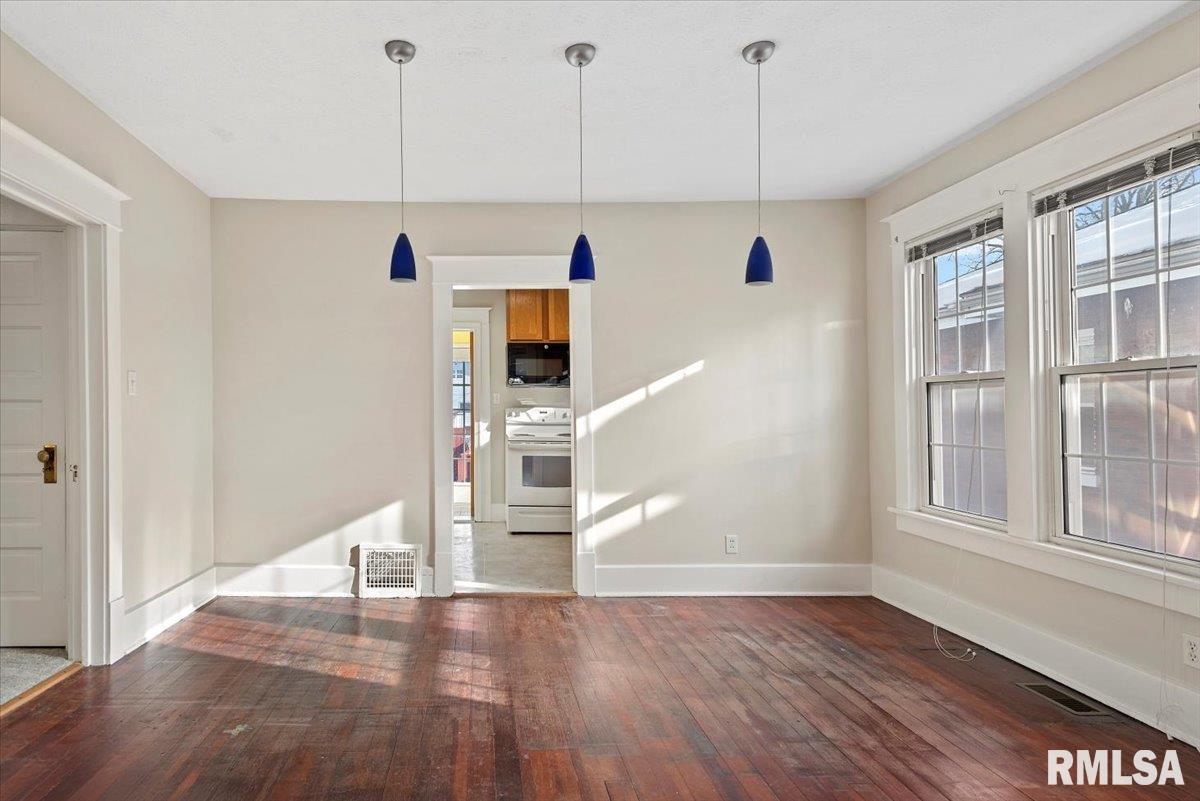 2036 South 4th Street Springfield, IL 62703 - Photo 6 of 26