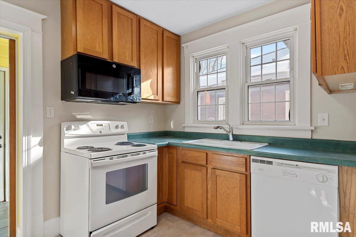 2036 South 4th Street Springfield, IL 62703 - Photo 10 of 26