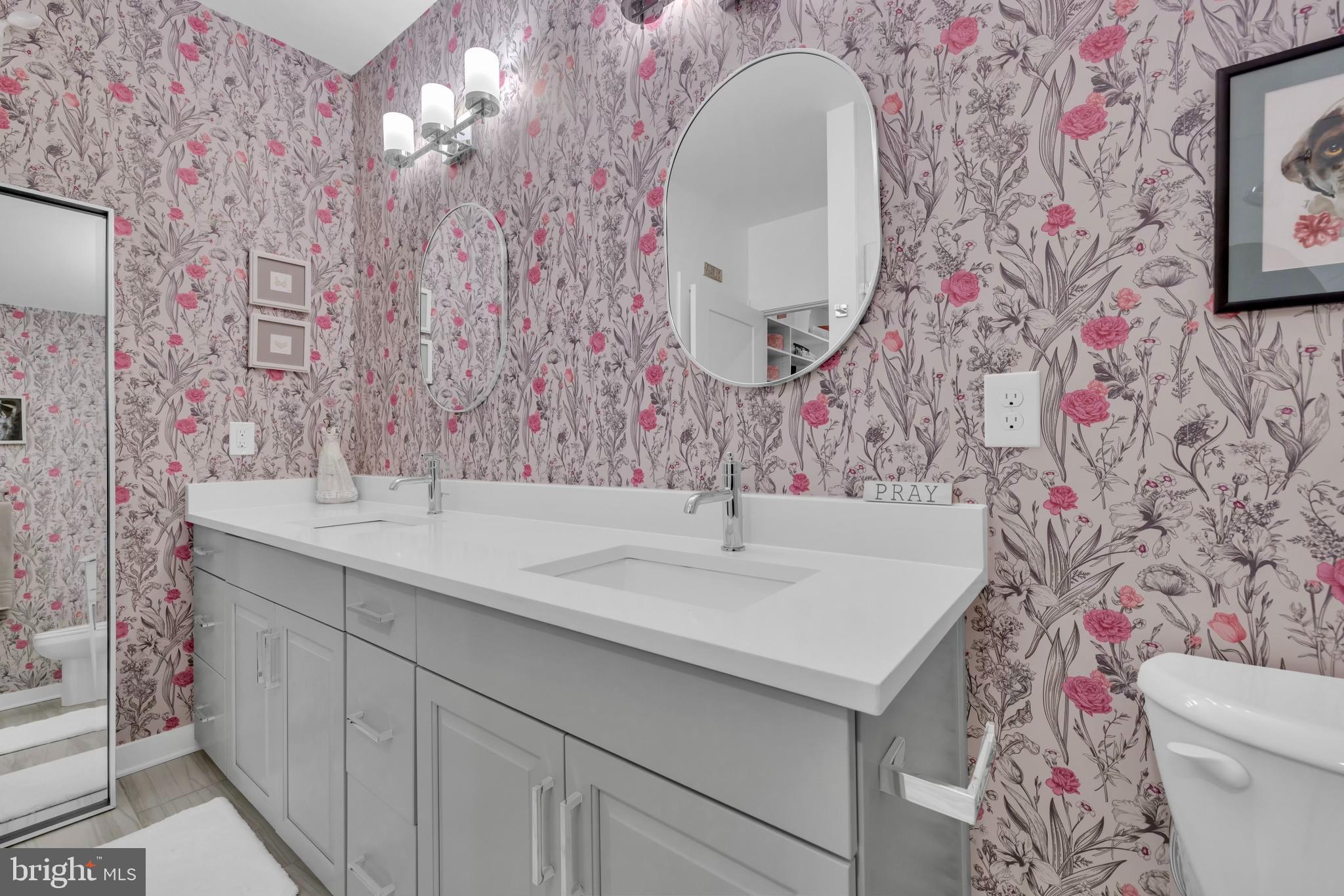 78 Old Mill Bottom Road North, Unit 209 Annapolis, MD 21409 - Photo 17 of 41 Owner's Bath