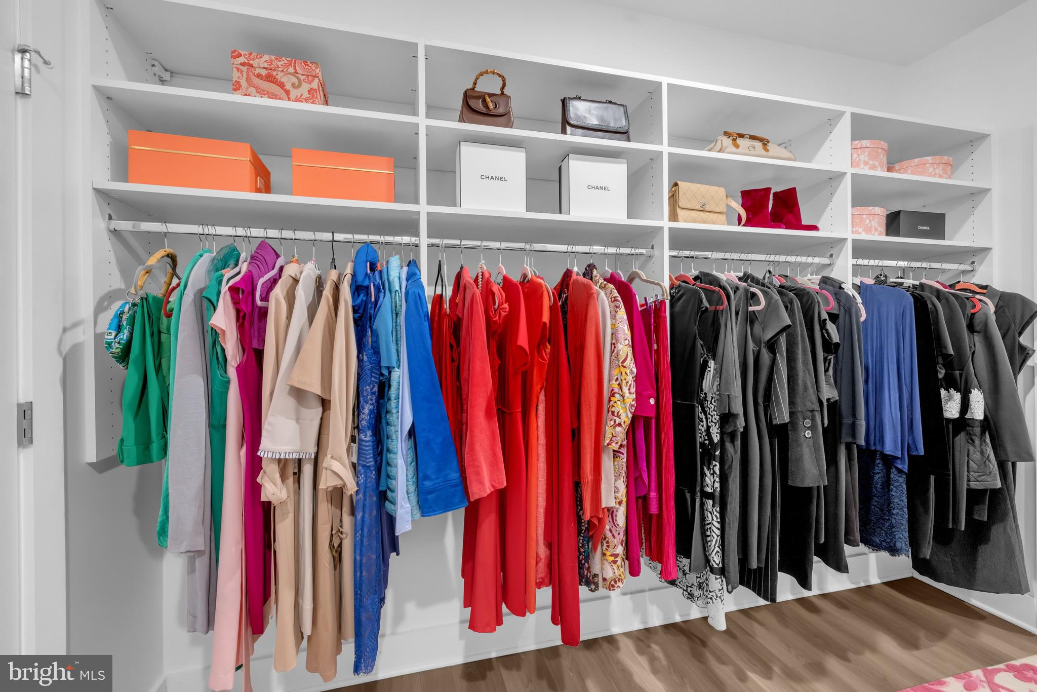 78 Old Mill Bottom Road North, Unit 209 Annapolis, MD 21409 - Photo 22 of 41 Owner's Suite Walk-in Closet