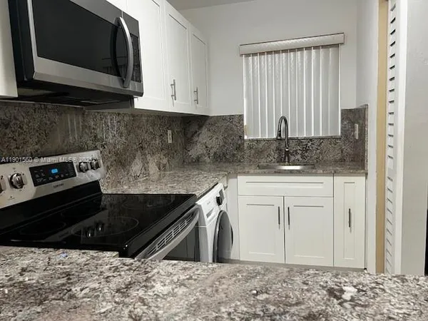 $2,050 | 10851 Southwest 2nd Street, Unit K107, Sweetwater, FL 33174