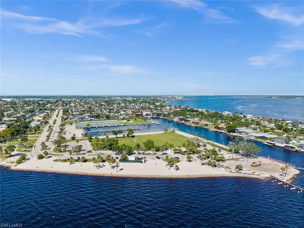 $1,499,999 | 1020 Dolphin Drive, Cape Coral, FL 33904