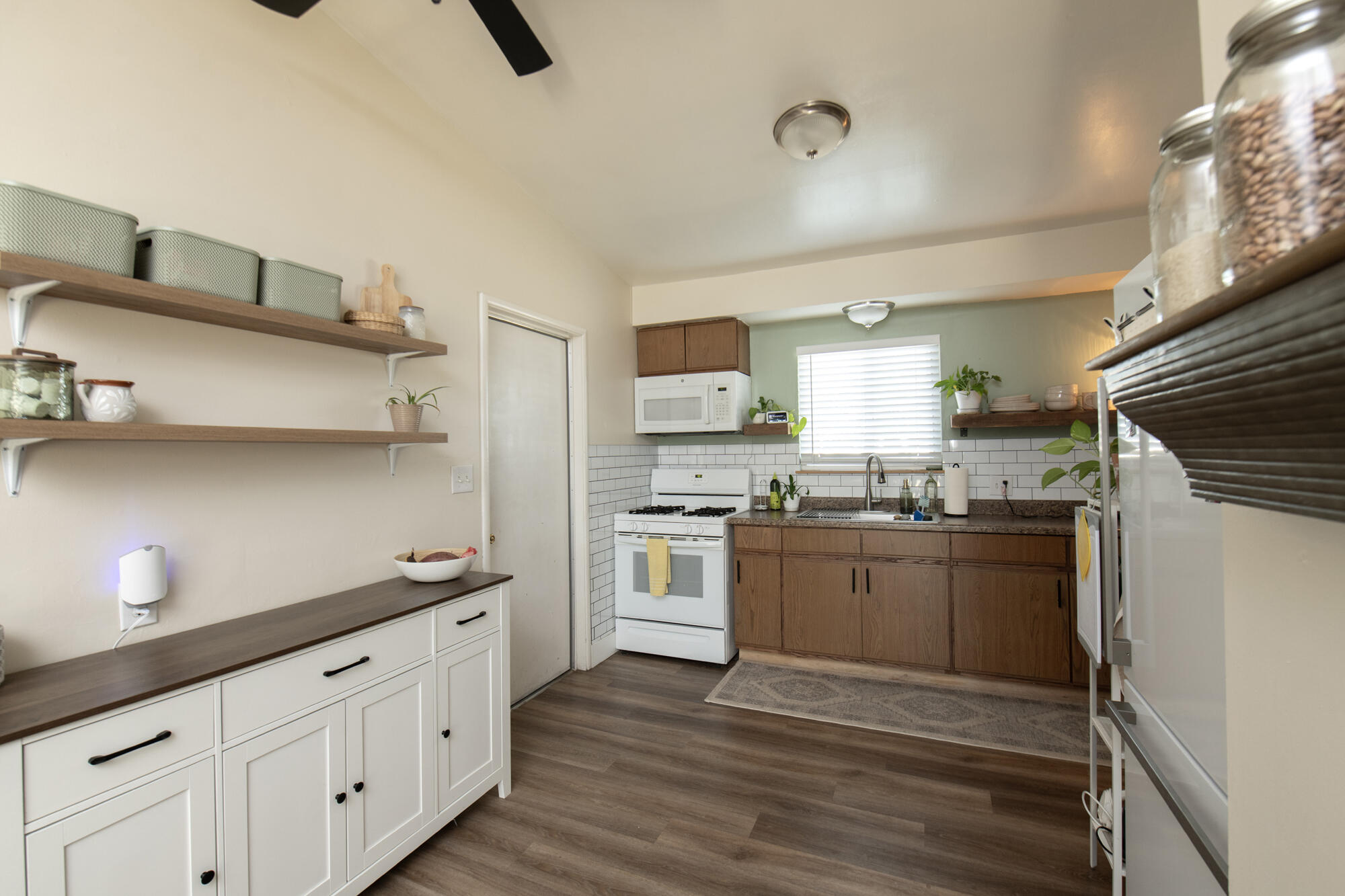 332 West Spring Lane Lemoore, CA 93245 - Photo 8 of 16 8