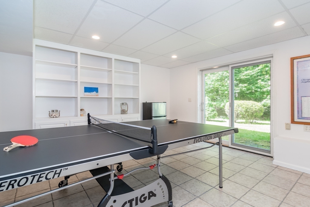 397 Far Reach Road Westwood, MA 02090 - Photo 29 of 42 Gallery Image 29
