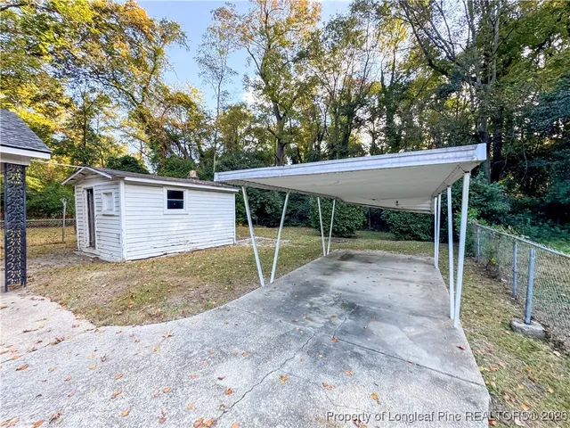 $1,250 | 1008 George Street, Fayetteville, NC 28301