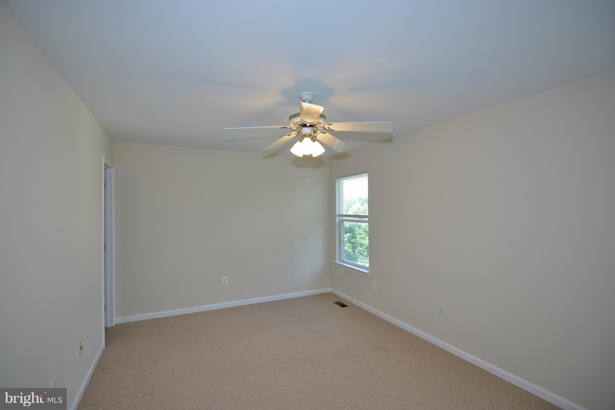 6455 McCoy Road Centreville, VA 20121 - Photo 12 of 27 Bedroom (Master)