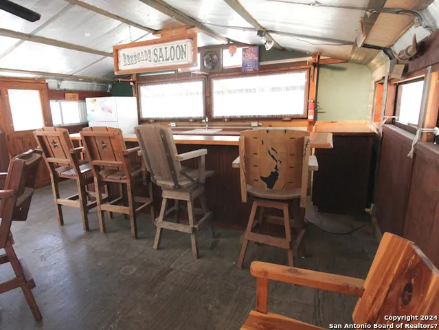 $1,800 | 100 Hunters Lane, Pipe Creek, TX 78063