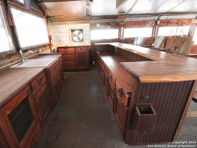 100 Hunters Lane Pipe Creek, TX 78063 - Photo 26 of 39