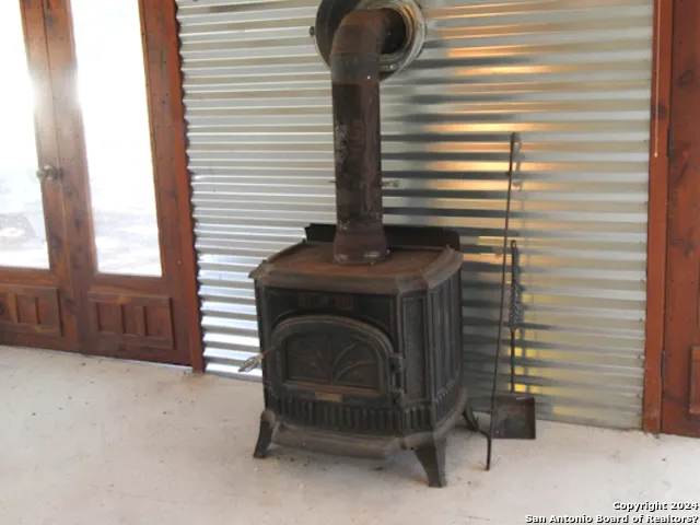 $1,800 | 100 Hunters Lane, Pipe Creek, TX 78063