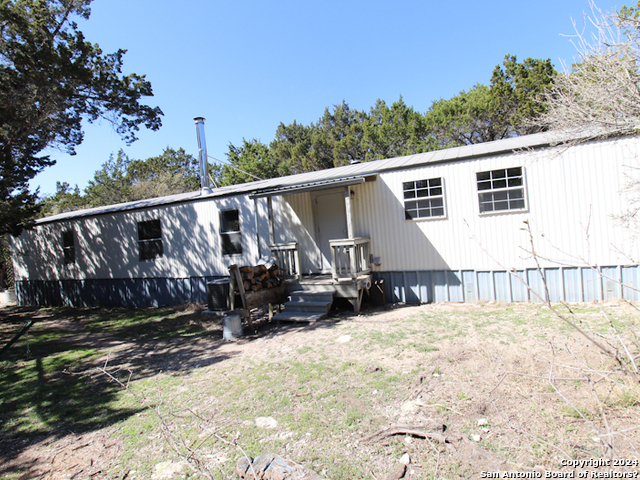 100 Hunters Lane Pipe Creek, TX 78063 - Photo 34 of 39