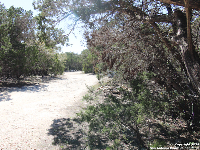 100 Hunters Lane Pipe Creek, TX 78063 - Photo 36 of 39