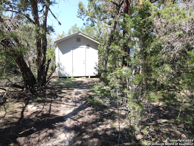 100 Hunters Lane Pipe Creek, TX 78063 - Photo 37 of 39