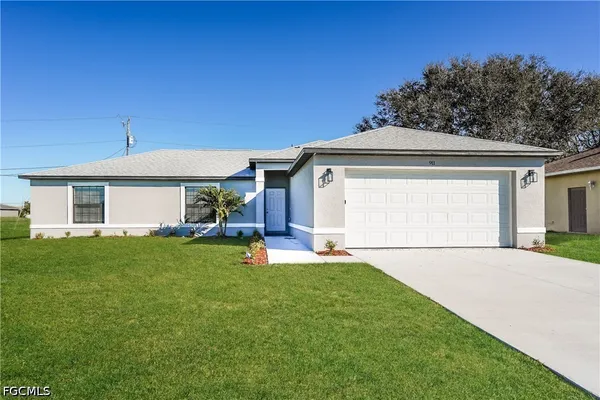 $335,000 | 911 Northeast 9th Street, Cape Coral, FL 33909