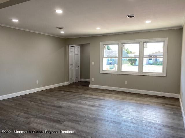 4 Coventry Road Toms River, NJ 08757 - Photo 4 of 23 living room