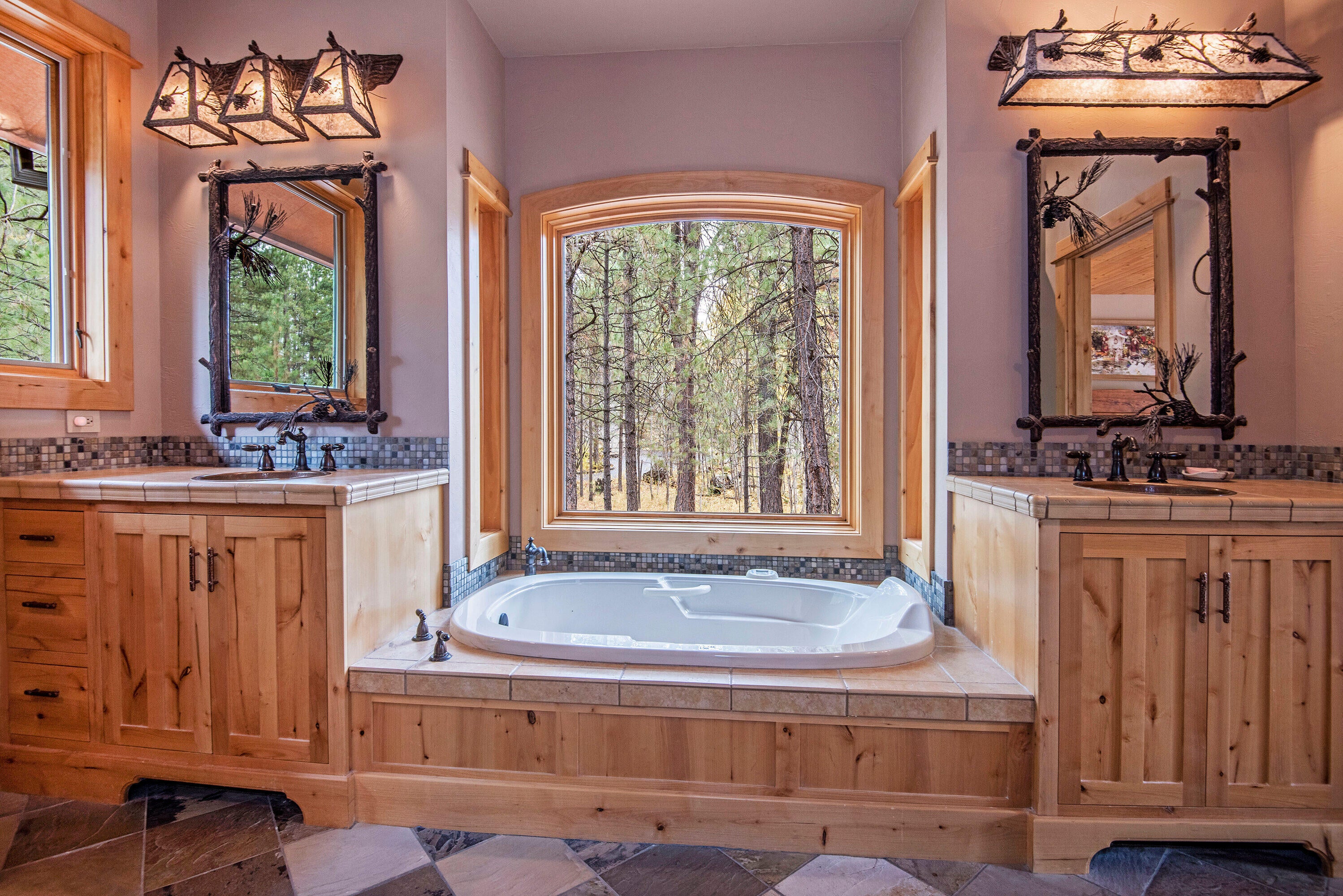 13845 Bishops Cap, Unit EM28 Black Butte Ranch, OR 97759 - Photo 15 of 34 15