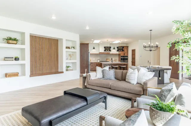 $879,900 | 662 Rania Way West, West Fargo, ND 58078