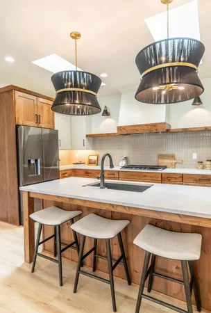 $879,900 | 662 Rania Way West, West Fargo, ND 58078