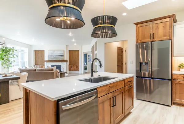 $879,900 | 662 Rania Way West, West Fargo, ND 58078