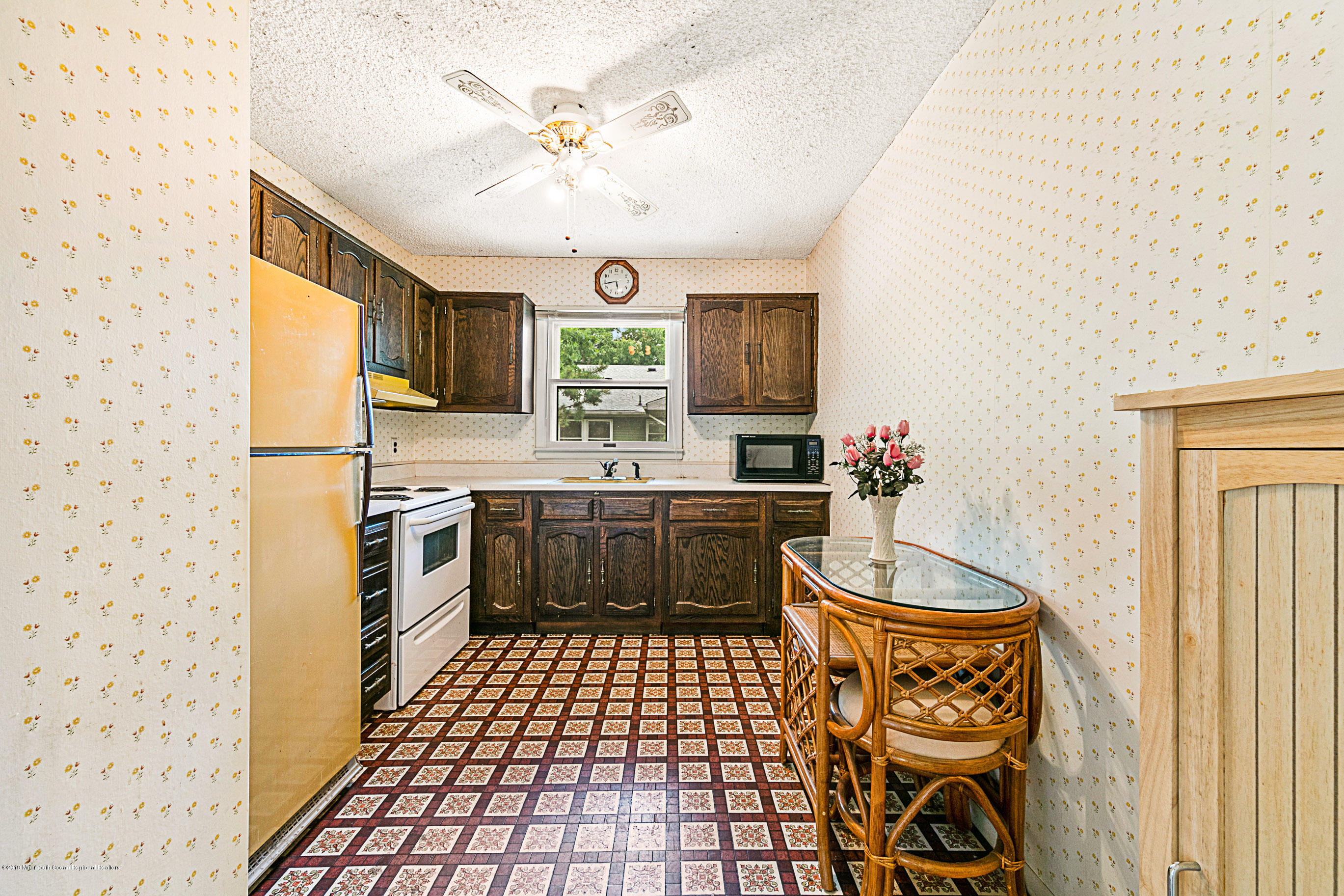 9 B Walnut Road Manahawkin, NJ 08050 - Photo 21 of 31 9BWalnutOnline-23