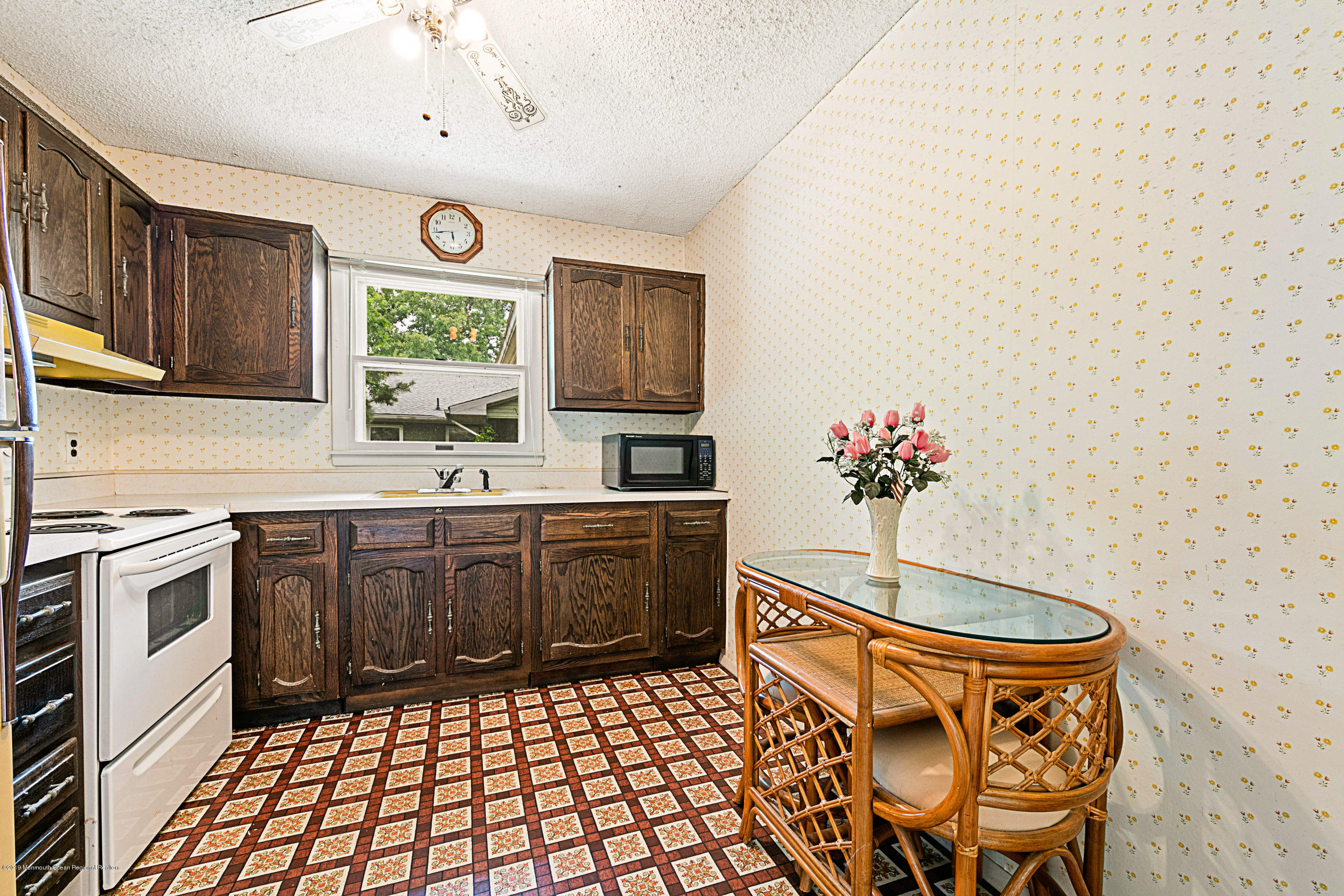 9 B Walnut Road Manahawkin, NJ 08050 - Photo 22 of 31 9BWalnutOnline-24
