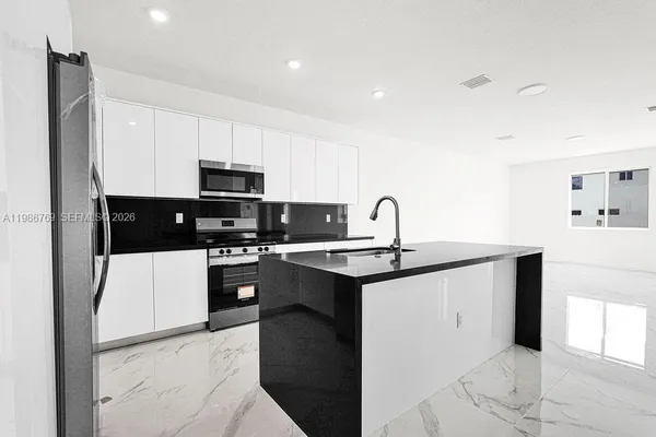 $4,540 | 22431 Southwest 125th Avenue, Unit 19A, Miami, FL 33170