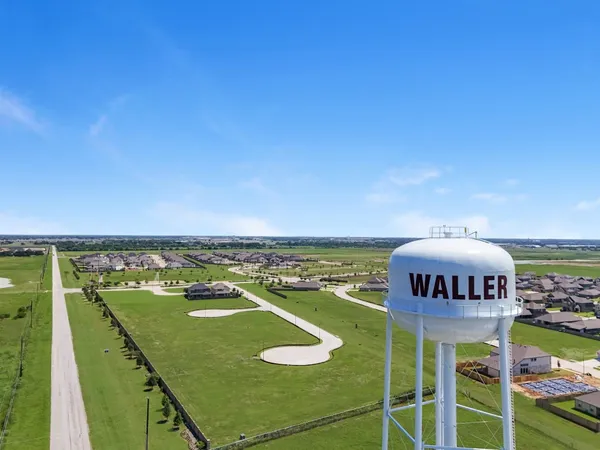 $454,990 | 409 Inner Cove Lane, Waller, TX 77484