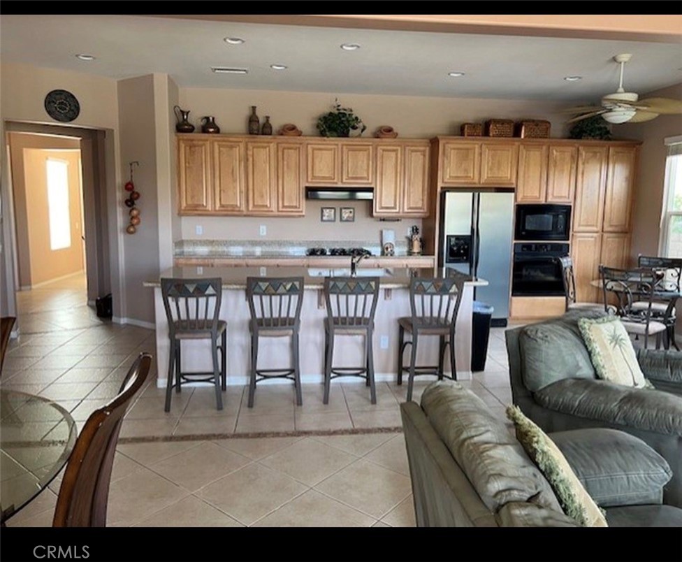 111 Shoreline Drive Rancho Mirage, CA 92270 - Photo 4 of 8