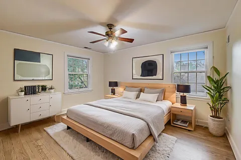 $1,150,000 | 6420 North Navajo Avenue, Chicago, IL 60646