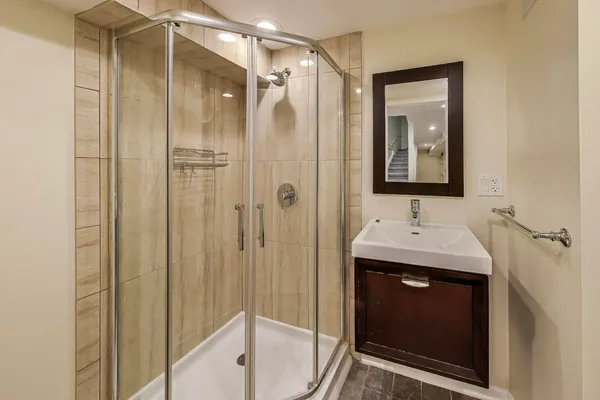 $1,150,000 | 6420 North Navajo Avenue, Chicago, IL 60646