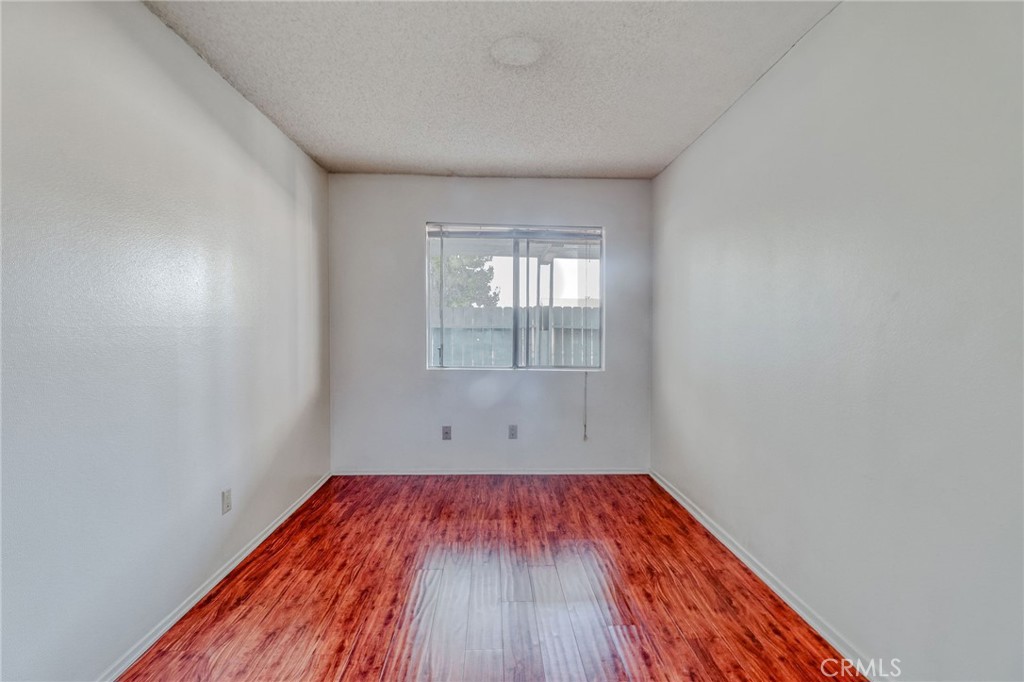 1471 Clemson Way Riverside, CA 92507 - Photo 11 of 31