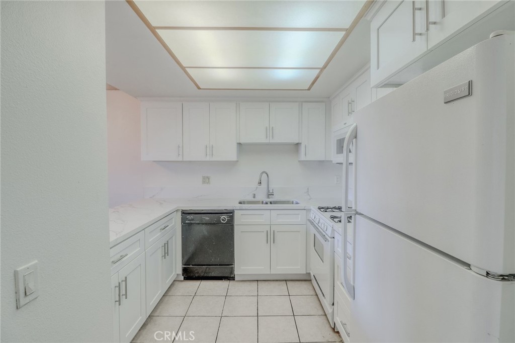 1471 Clemson Way Riverside, CA 92507 - Photo 7 of 31