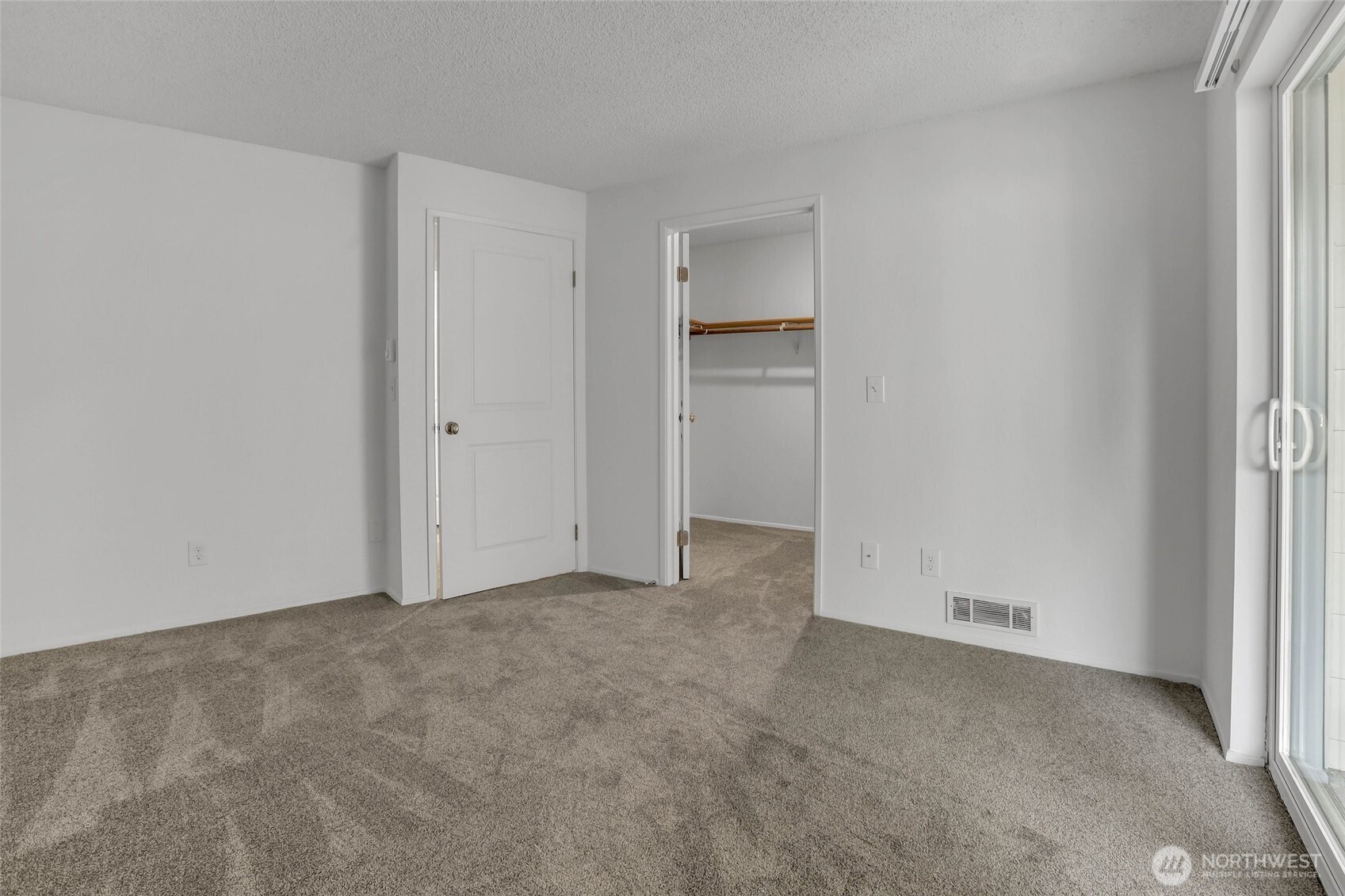 5000 California Avenue Southwest, Unit 406 Seattle, WA 98136 - Photo 15 of 23