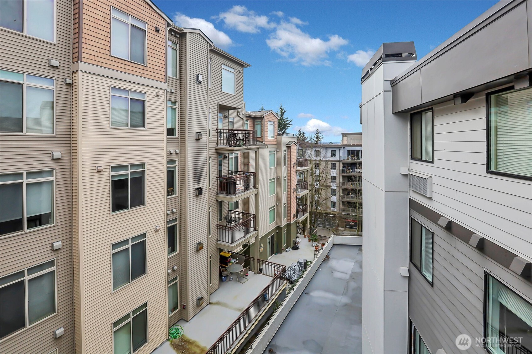 5000 California Avenue Southwest, Unit 406 Seattle, WA 98136 - Photo 16 of 23