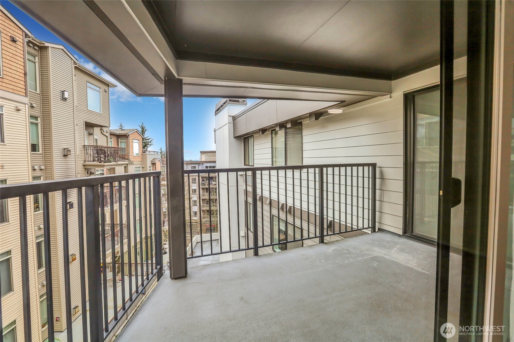 5000 California Avenue Southwest, Unit 406 Seattle, WA 98136 - Photo 17 of 23
