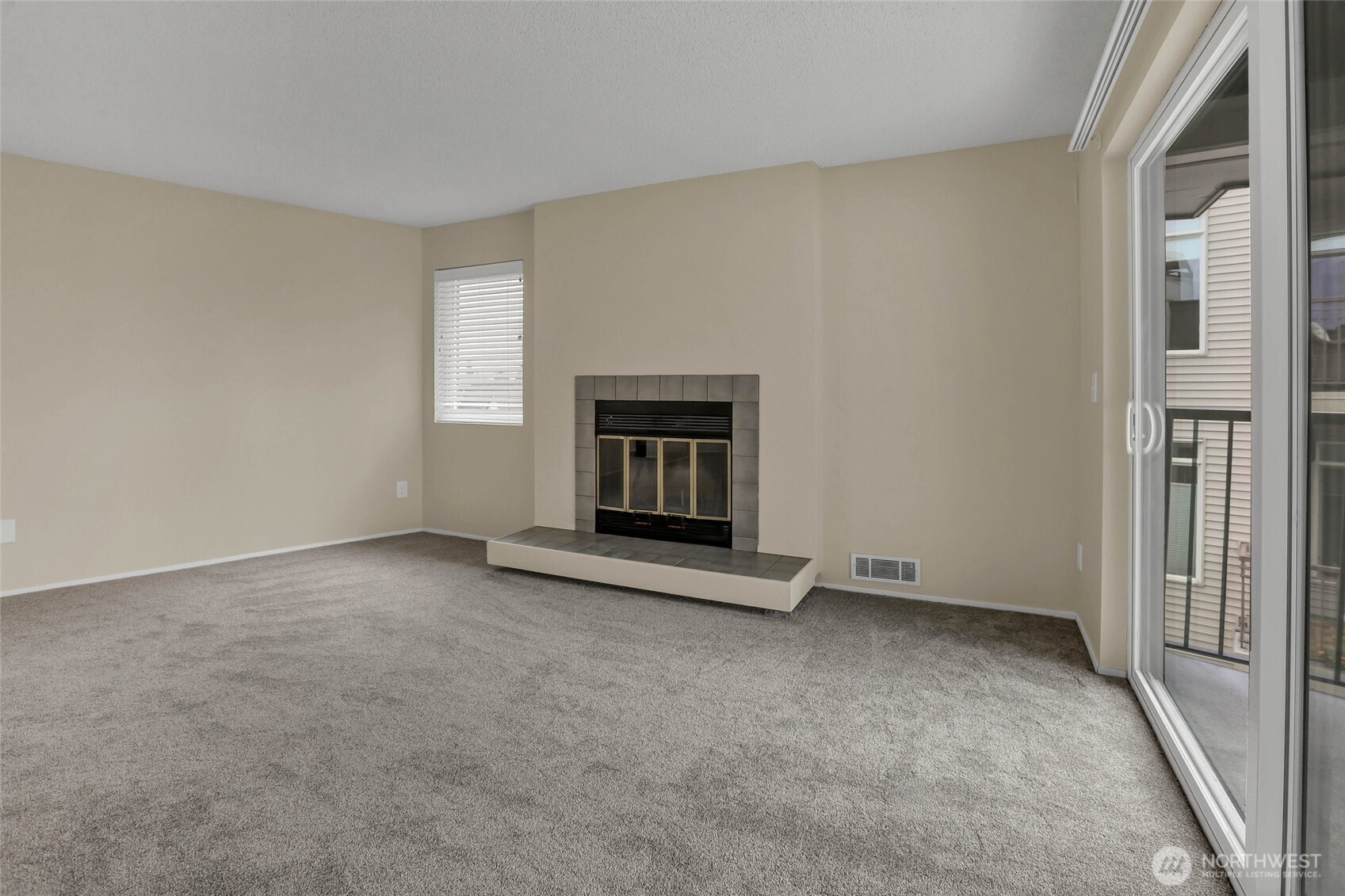 5000 California Avenue Southwest, Unit 406 Seattle, WA 98136 - Photo 8 of 23