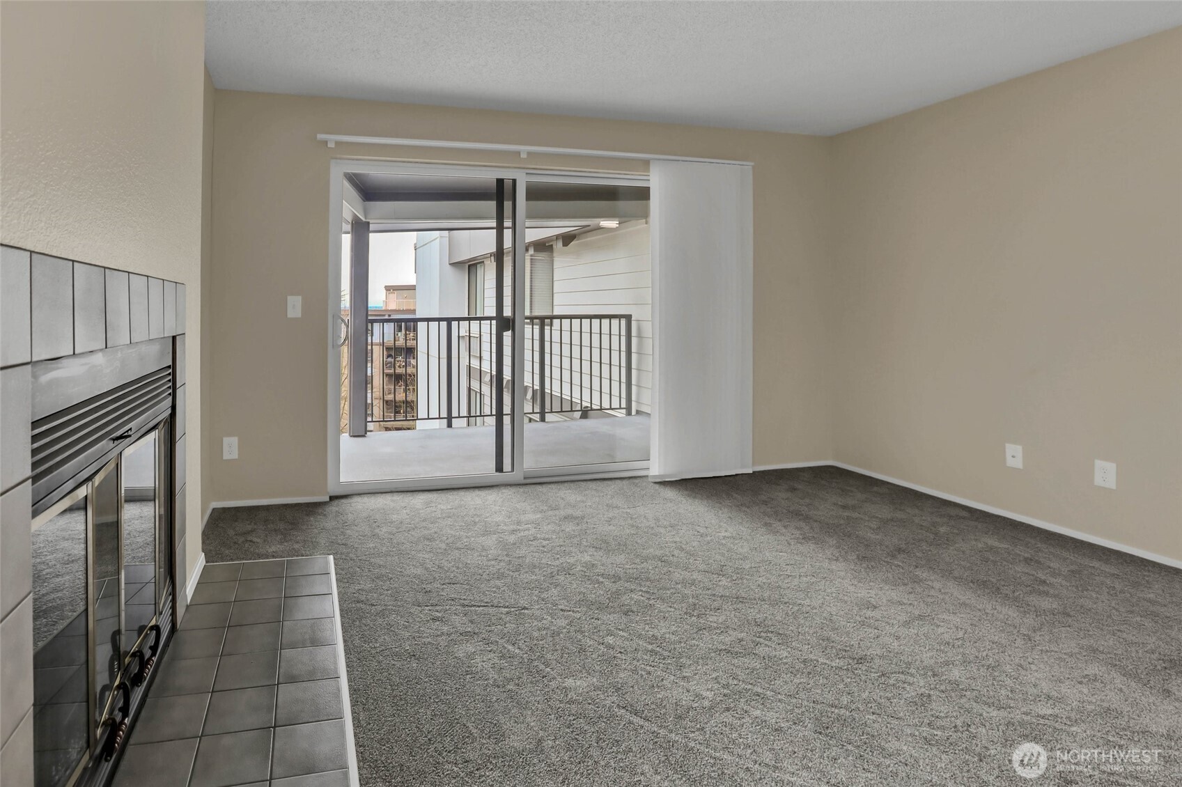 5000 California Avenue Southwest, Unit 406 Seattle, WA 98136 - Photo 9 of 23